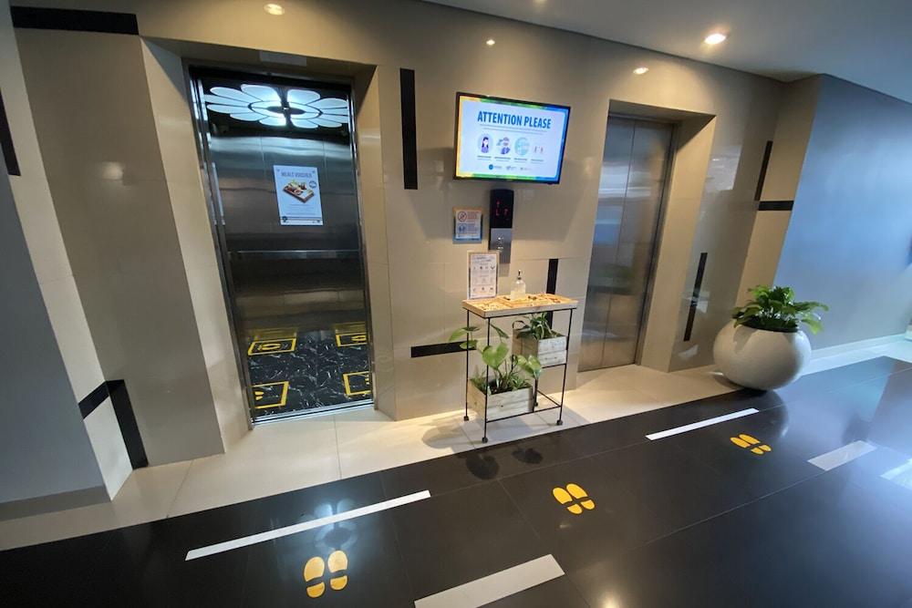 Hotel Fortunagrande Seturan Yogyakarta Maguwo المظهر الخارجي الصورة
