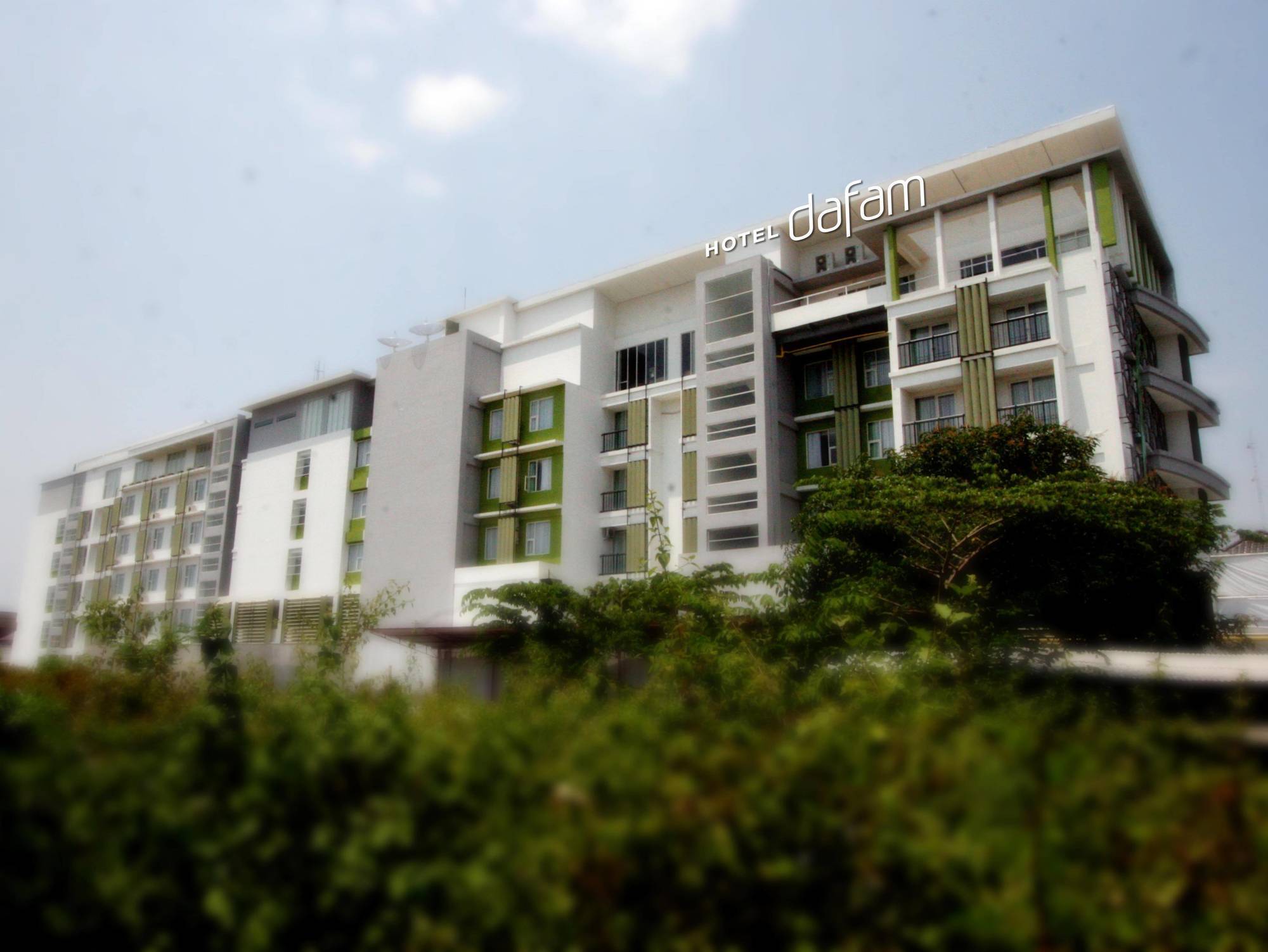 Hotel Fortunagrande Seturan Yogyakarta Maguwo المظهر الخارجي الصورة